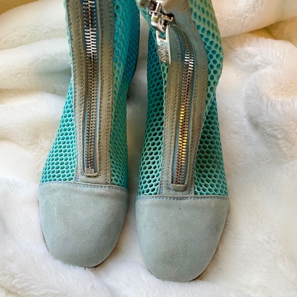 Unique pinko boots - Picture 3 of 5